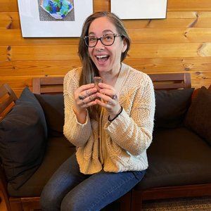 Meet your Posher, Angela